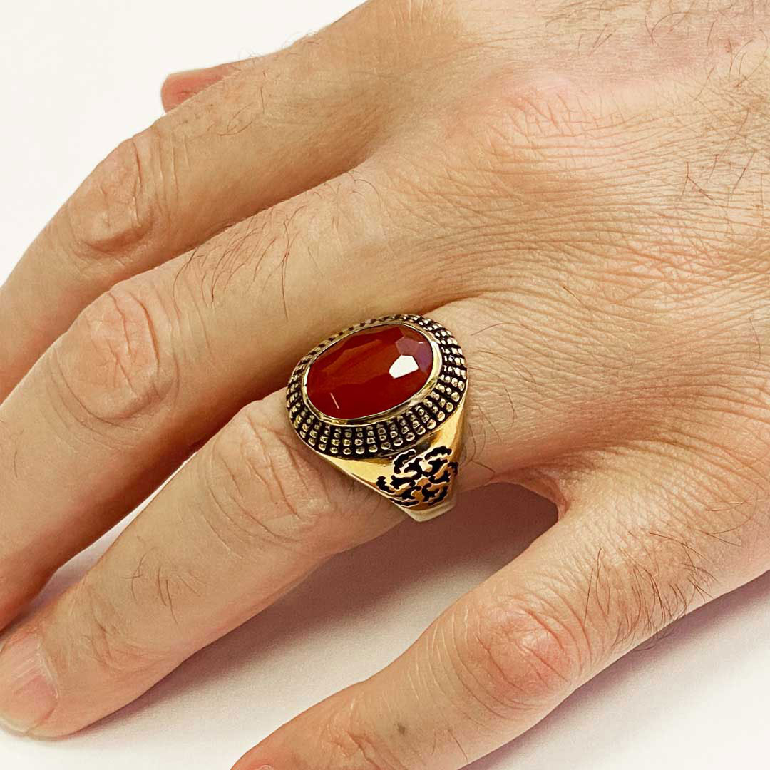 925 Ayar Gümüş Kenar Motifli Kırmızı Akik Erkek Yüzük 925 Ayar Gümüş Kenar Motifli Kırmızı Akik Erkek Yüzük