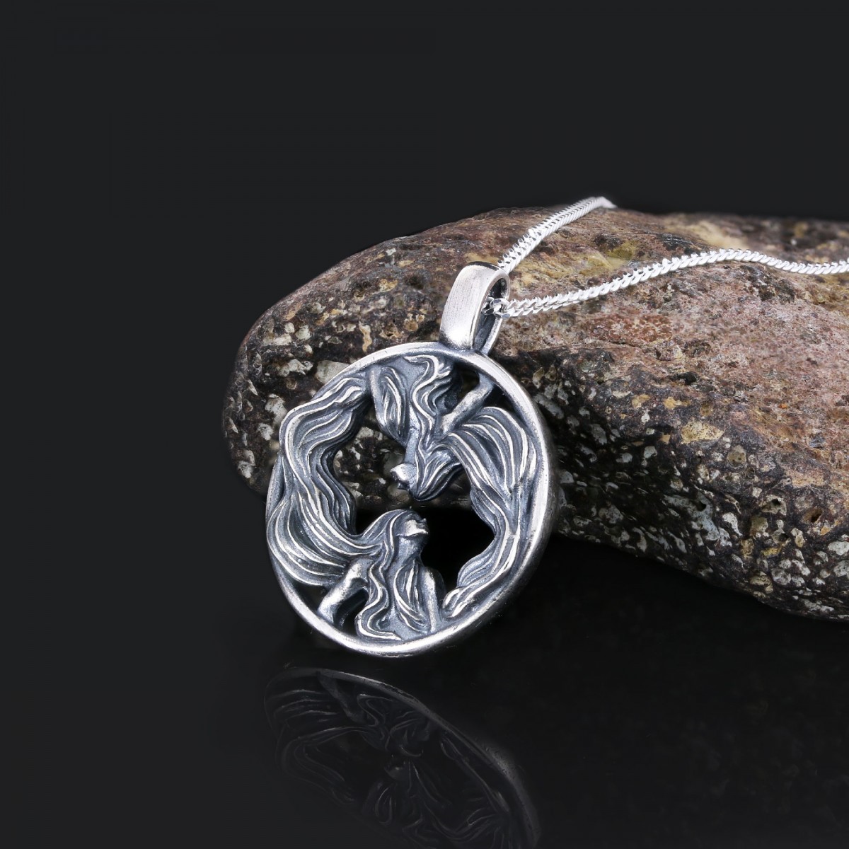 925 Ayar Gümüş Özel Üretim İkizler Burcu Kolye 925 Ayar Gümüş Özel Üretim İkizler Burcu Kolye