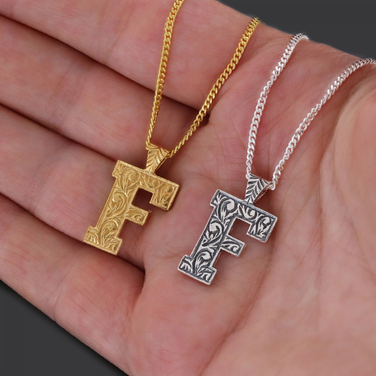 El Yapımı 925 Ayar Gümüş Özel Tasarım F Harfli Kadın Kolye El Yapımı 925 Ayar Gümüş Özel Tasarım F Harfli Kadın Kolye