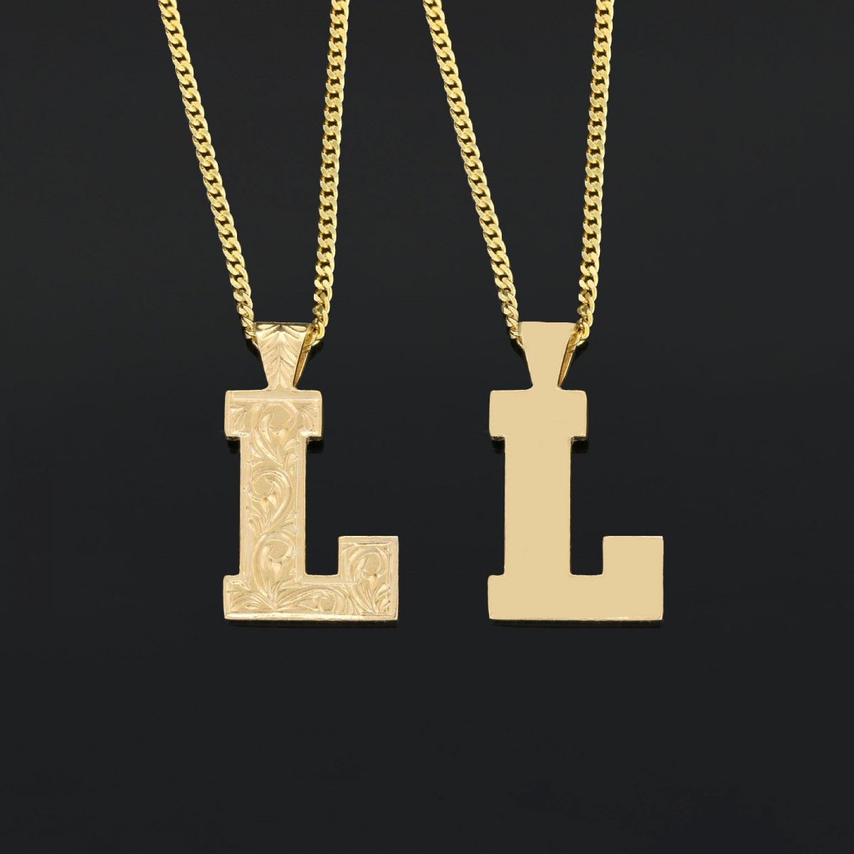 Harfli Kişiye Özel Tasarlanan Gümüş Kadın Kolye Harfli Kişiye Özel Tasarlanan Gümüş Kadın Kolye