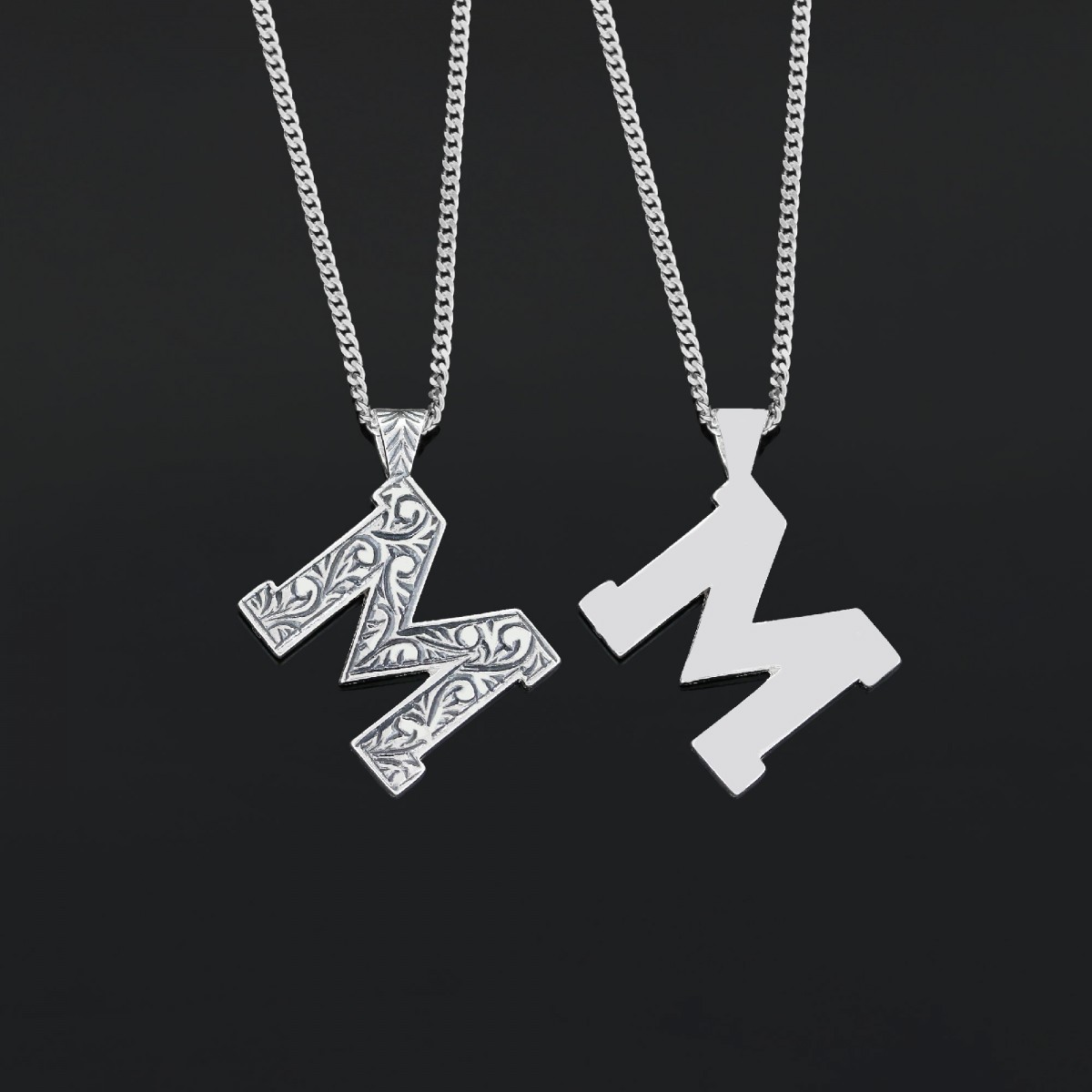 Kadın Üç Boyutlu M Harfli Gümüş ve Gold Kaplama Kolye Kadın Üç Boyutlu M Harfli Gümüş ve Gold Kaplama Kolye