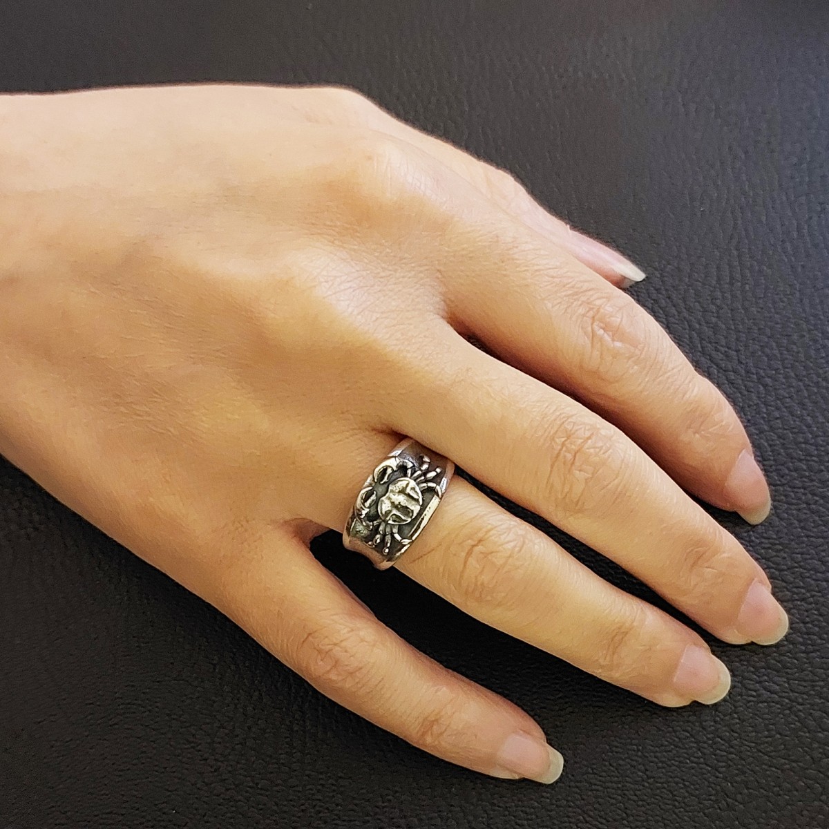 Kadın Yengeç Burcu Gümüş Yüzük Kadın Yengeç Burcu Gümüş Yüzük