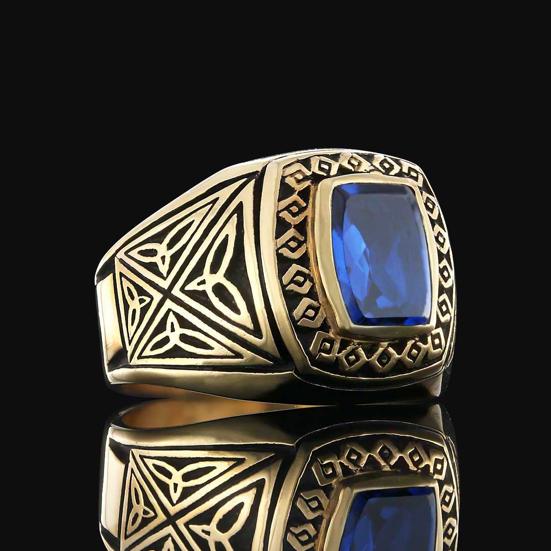 Safir Taşlı Yüzüklerle Hem Şıklığı Hem Anlamı Keşfedin, Simetrik Desen İşlemeli 925 Ayar Gümüş Erkek Safir Yüzük