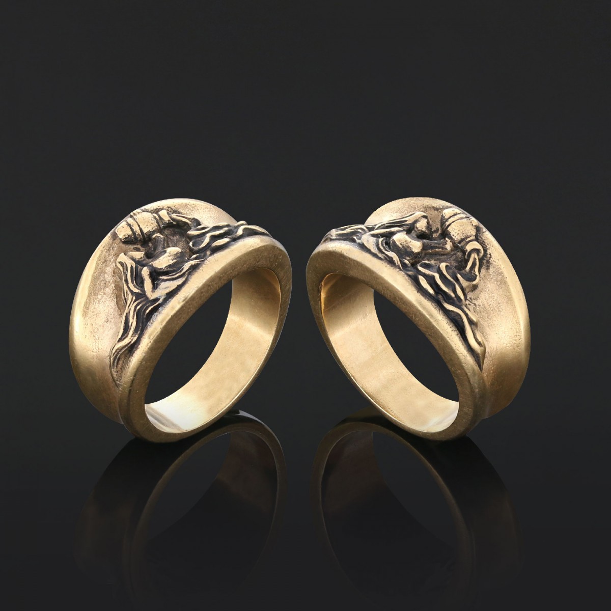 Özel Tasarım Kova Burcu 925 ayar Gümüş Yüzük Özel Tasarım Kova Burcu 925 ayar Gümüş Yüzük