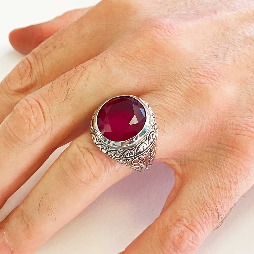 Ruby Taşlı Yüzük, Kişiye Özel Taşlı Kalem İşlemeli Ruby Taşlı Gümüş Yüzük
