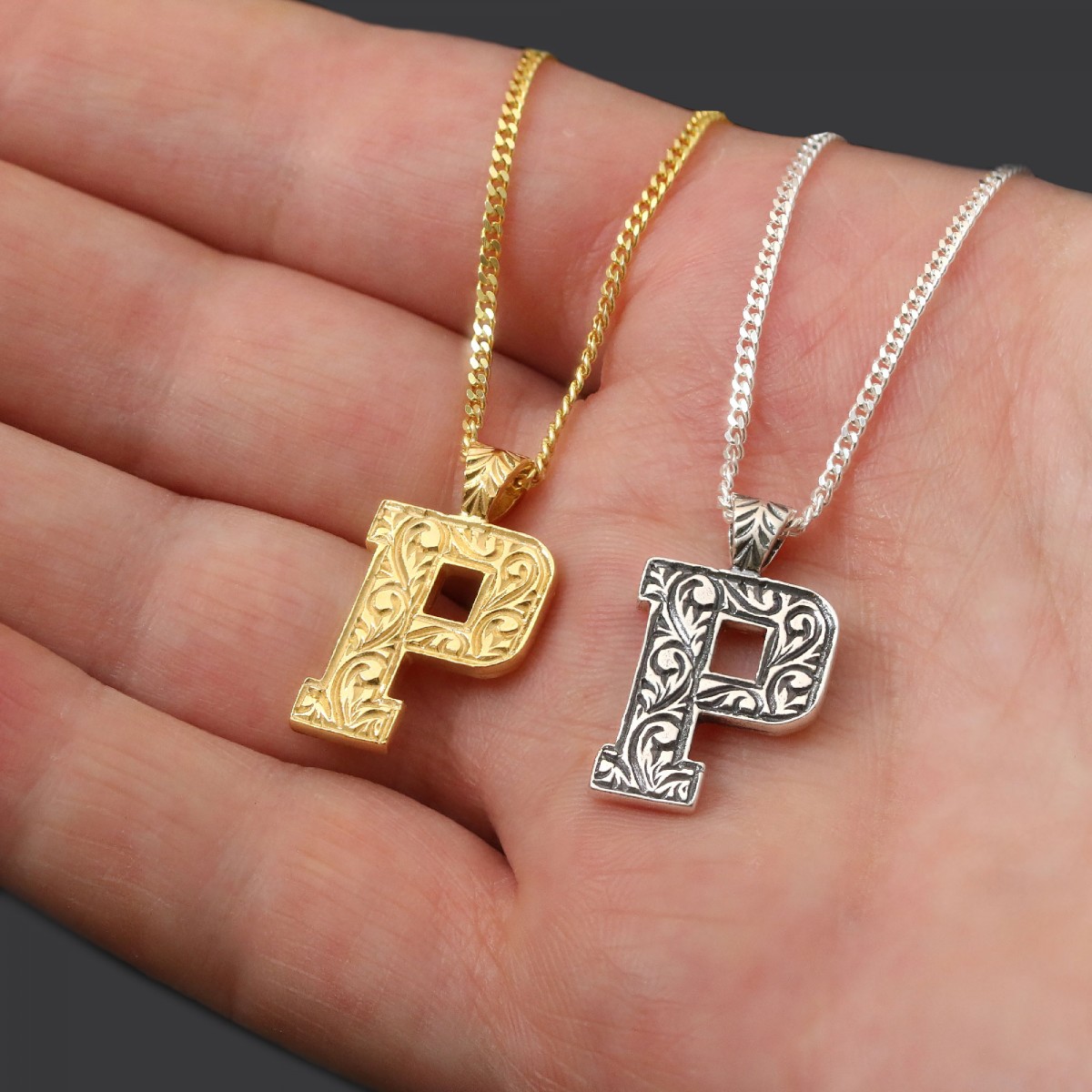 Unisex Kişiye Özel Gümüş ve Gold Kaplama Üç Boyutlu P Harfli Kolye Unisex Kişiye Özel Gümüş ve Gold Kaplama Üç Boyutlu P Harfli Kolye
