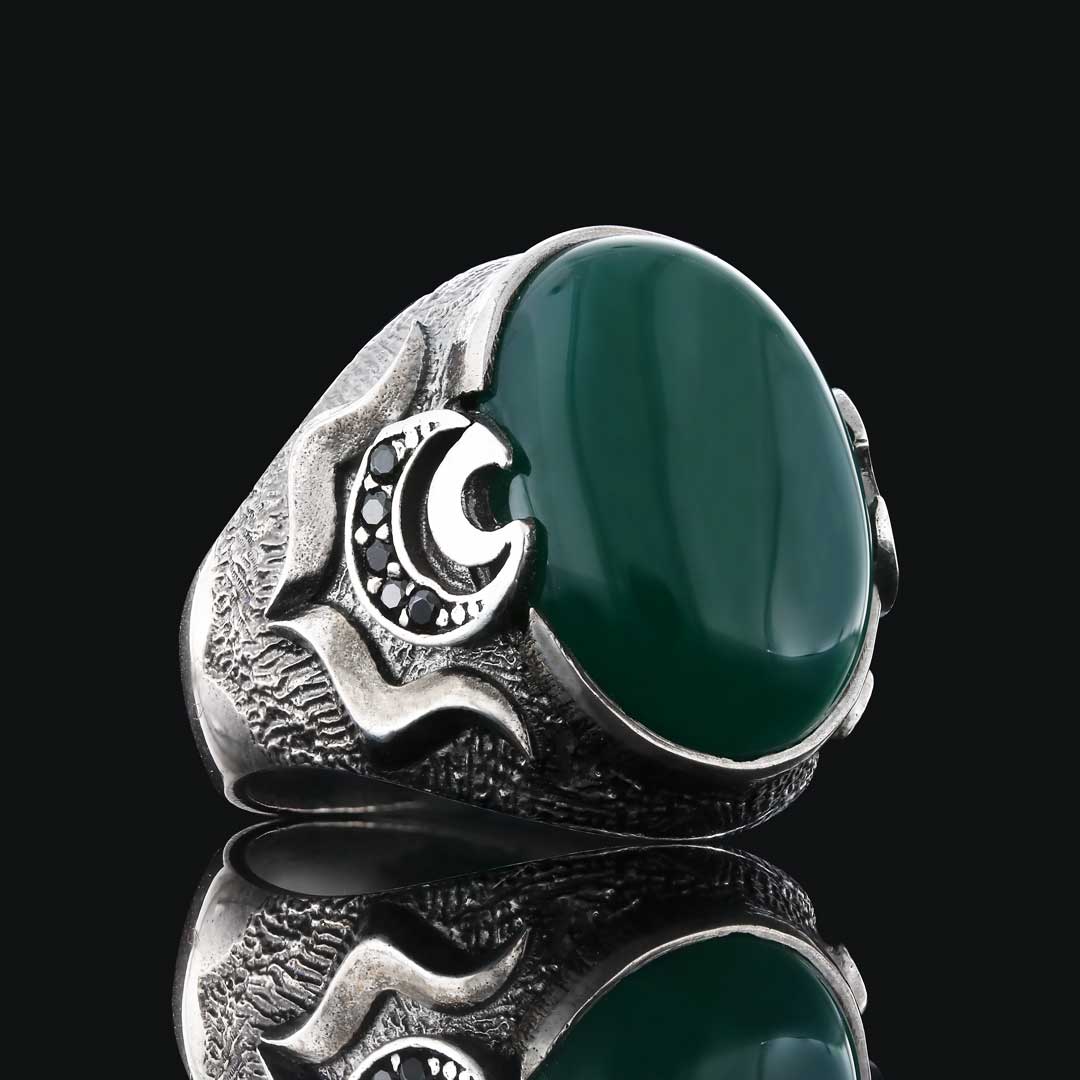 Yeşil Akik Taşlı Özel Tasarım Gümüş Erkek Yüzük Yeşil Akik Taşlı Özel Tasarım Gümüş Erkek Yüzük