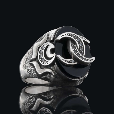 Oniks Taşlı Üzerinde Hilal Sembol İşlemeli Gümüş Yüzük, Siyah Akik Yüzük