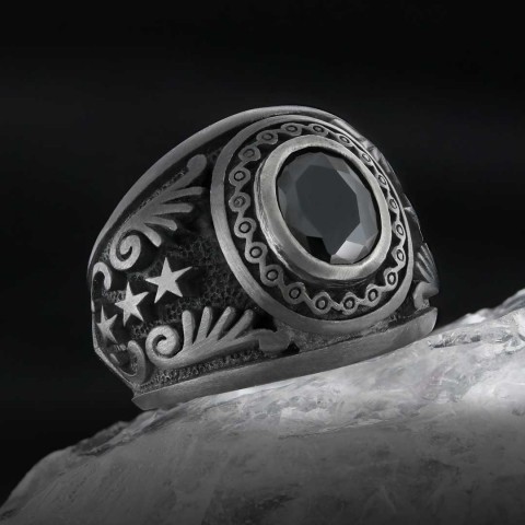 Özel Tasarım Oniks Taşlı Motifli 925 Ayar Taşlı Erkek Gümüş Yüzük